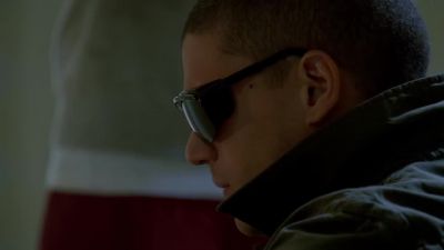 Michael, there's a... - Prison Break