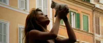 Michael: We have dogs,
we have geese, - Mystify: Michael Hutchence