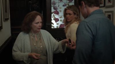 [Michaela] Oh my God. - Manifest