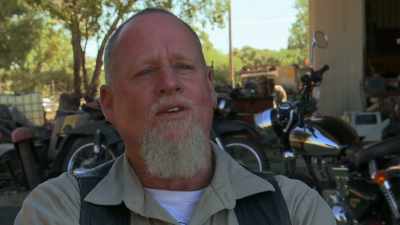 Mick hates it,
cos he looks a bit older than me. - Outback Opal Hunters