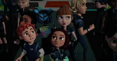 -[microphone squeals]
-[all gasp] - Spy Kids: Mission Critical