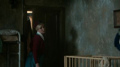 Midwife calling. Good afternoon, Mrs Lunt. - Call the Midwife