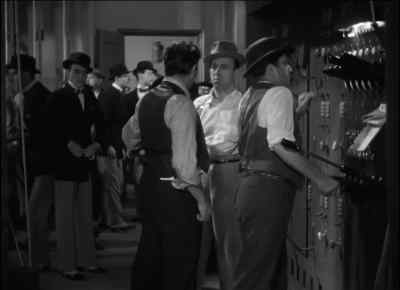 Mike, dim those first three borders,
will you? Hurry up. - 42nd Street