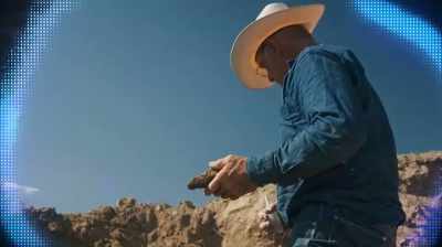 Mike: I KNOW WE NEED TO MAKE
A MORTGAGE PAYMENT THIS FALL, - Dino Hunters