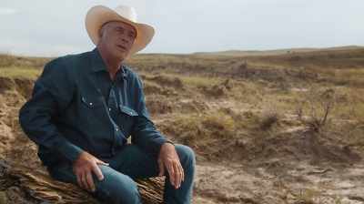 Mike: I THINK IT'S GOING TO BE
A GOOD THING TO START BACK - Dino Hunters