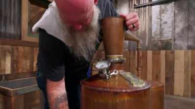  [mike] if I was to win
  this redemption round, - Moonshiners: Master Distiller