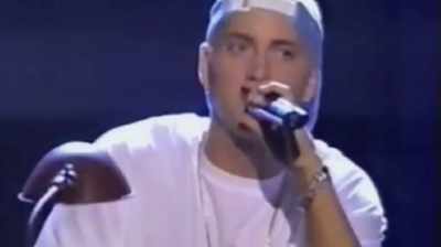 MIKE ROWE (VOICEOVER):
So why did Elton John, - Six Degrees with Mike Rowe