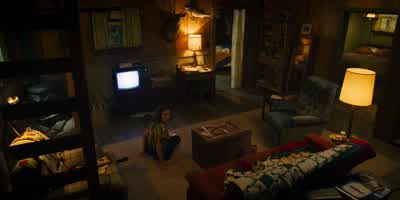 Mike? Mike? Mike! Mike! He can't hear you. - Stranger Things