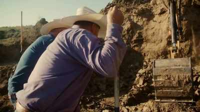 Mike: SO YOU THINK
WE'RE GETTING - Dino Hunters