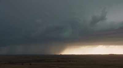 Mike:
WE'VE GOT A STORM ROLLING IN
THE NEXT FEW HOURS, - Dino Hunters