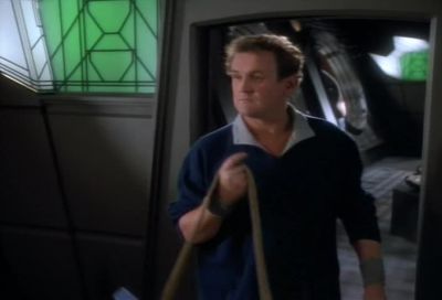 Miles, wait. - Star Trek: Deep Space Nine