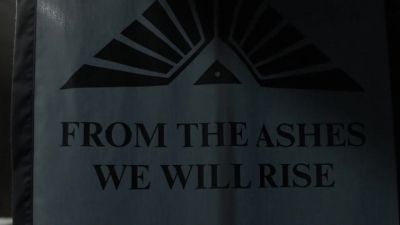 [MILLER AND OCTAVIA GRUNTING, SWORDS CLANGING] - The 100