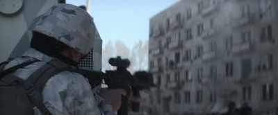 -[Miller] Stay down!
-[man grunts] - Outside the Wire