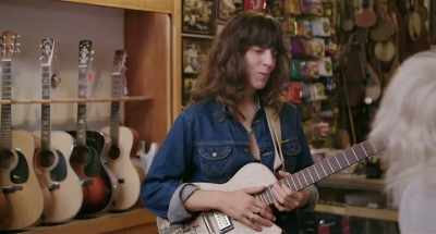 Milloin aloit soittaa kitaraa?
-Viime viikolla. - Carmine Street Guitars
