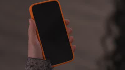 Mimi, where are you? - Finding Her Edge