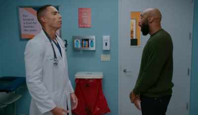 - [mimicking] "Hey, I'm Mike."
- [mimicking] "I'm -- I'm big. - Tyler Perry's Bruh