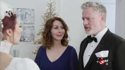Min tunge er sær.
Ser den sær ud? - Christmas Wedding Runaway