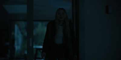 [Mina grunts] - The Watchers