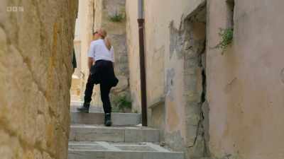 Mind that dog poo. - Amanda & Alan's Italian Job