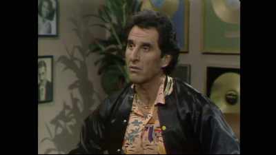 - Mind if I call you, Hank?
- Yes, very much. - Punky Brewster