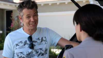 Mind if I grab a soda? - Santa Clarita Diet