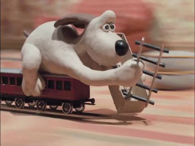 Mind the table Gromit - The Wrong Trousers