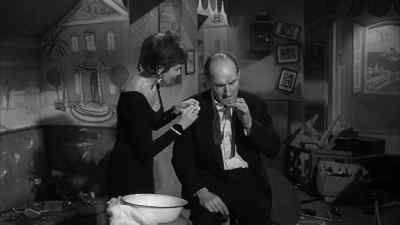 - Mind what you're doing!
- Oh, darling, keep still. - The Frightened City