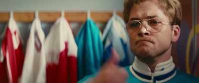Mind you, he doesn't
look very impressed... - Eddie the Eagle