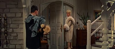 Mine can be solved in one bedroom Yours couldn't be solved in 1 000 - Pillow Talk