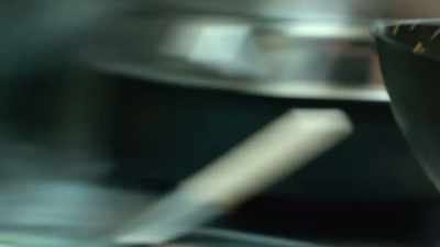 [Ming] I've always described
the way I've cooked as East meets West. - Iron Chef: Quest for an Iron Legend