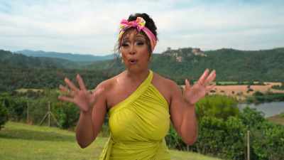 [Minnie] Change is in the air, - Love Never Lies: South Africa