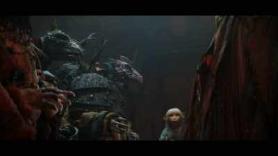 - Mira!
- A Gelfling? Here? - The Dark Crystal: Age of Resistance