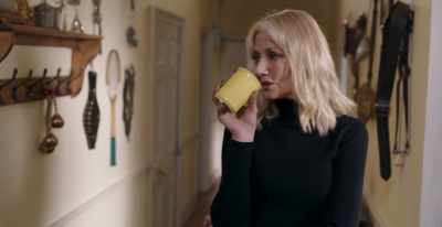 [Miranda exhales] - Surviving Christmas with the Relatives