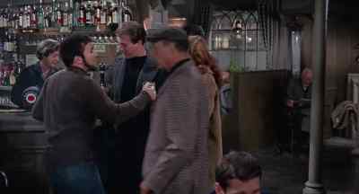 - Miranda, Miranda, stop.
- Have a jug. - The Collector
