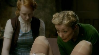 Miriam'll keep you
in the right position. - Call the Midwife
