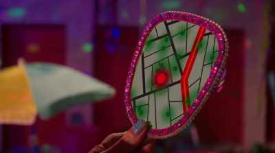 Mirror,
mirror, on the wall. - Greatland