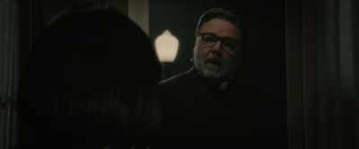 -Miss Carlisle,
I'm Father Arlington. - The Exorcism