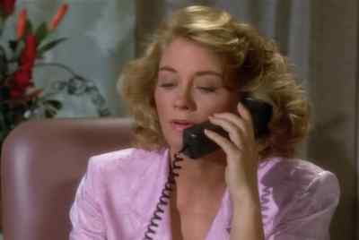MISS DIPESTO,
IS MR. ADDISON IN? - Moonlighting