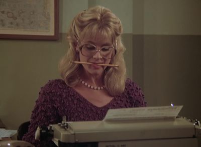 - Miss Gordon?
- Officer Gordon. - Magnum, P.I.