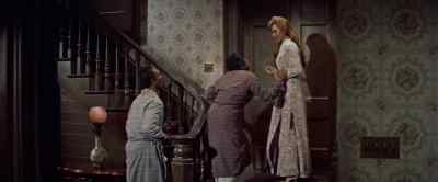 Miss Hannah,
w-w-what is it? - Home from the Hill