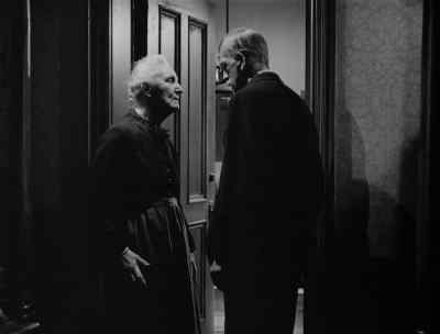 Miss Jane, you're safe. - The Ape