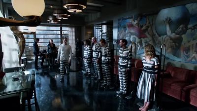 Miss Kean is coming with me. - Gotham