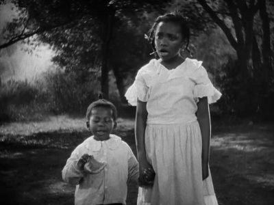 Miss Lloyd them's the colonel's flowers - The Little Colonel