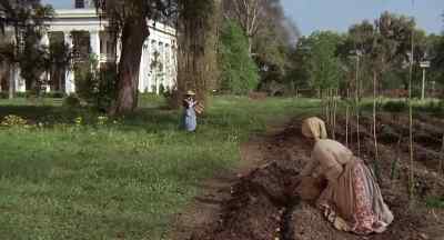 Miss Martha, that smoke's
sure getting awful close. - The Beguiled