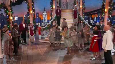 - Mister, uh, Warbucks.
Mr. Oliver. - Annie Live!