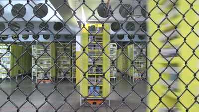 Misusing postal routes and
anti-competitive practices. - Tech Billionaires: Jeff Bezos