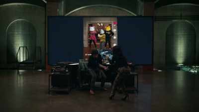 Mm-hm. Come on, dance
with me, Harry. Come on. - The Equalizer