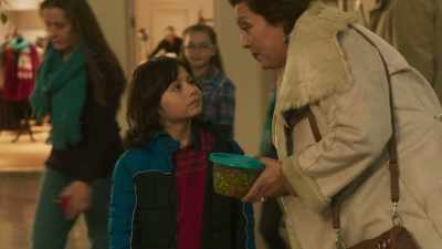 -Mm-hmm.
-And I make the best. - Santa Fake