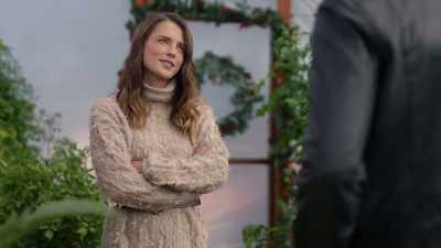 Mm-hmm, and I am going to write
a fair and honest critique - Christmas on the Menu