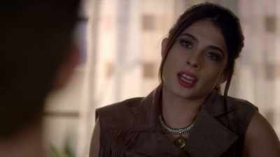 Mm-hmm.
So, why are you really here? - Famous in Love